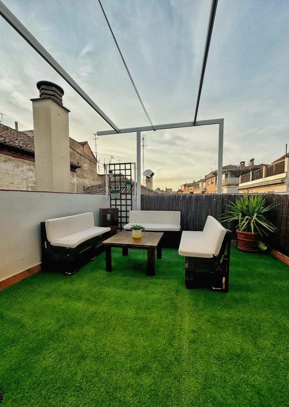 Local Penthouse Pangsapuri *